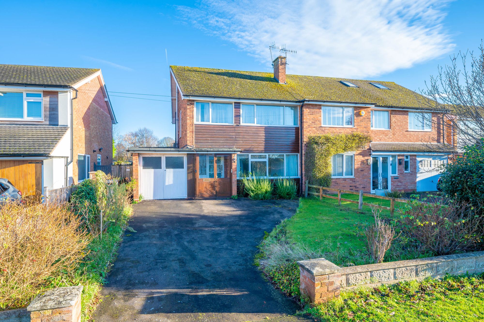 3 bed semi-detached house for sale in Shelley Road, Stratford-Upon-Avon, CV37 - Property Image 1