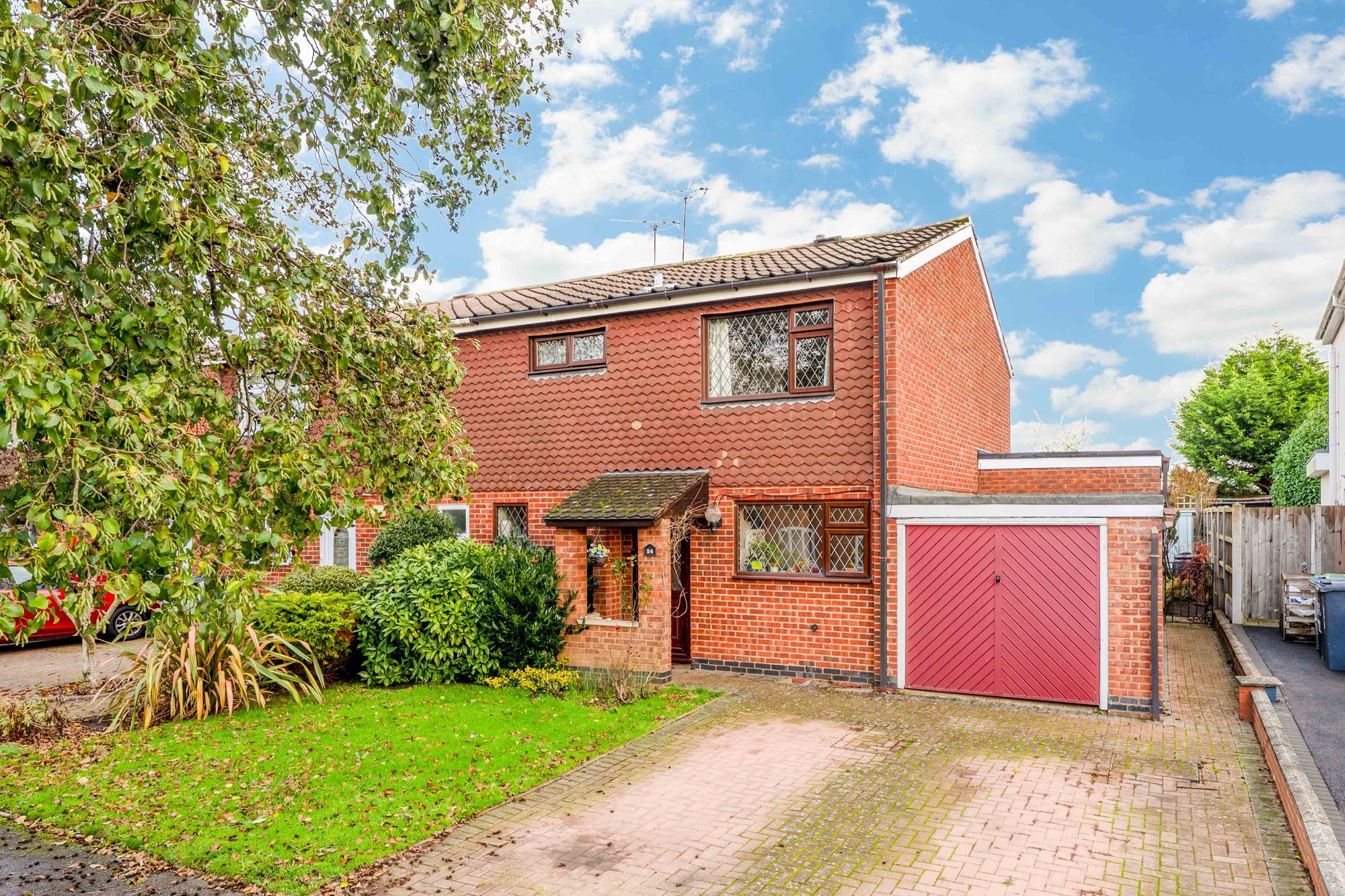 3 bed semi-detached house for sale in Tulip Tree Avenue, Kenilworth, CV8 - Property Image 1