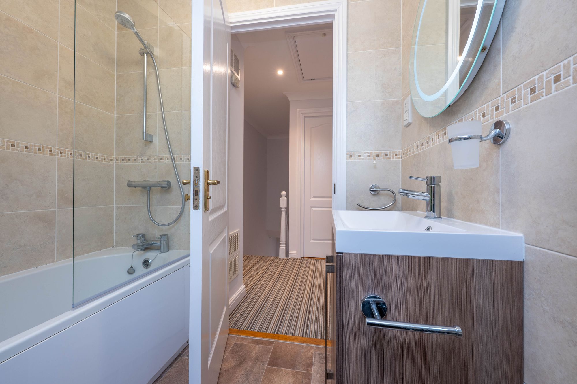 3 bed terraced town house for sale in Lock Close, Stratford-Upon-Avon, CV37  - Property Image 11