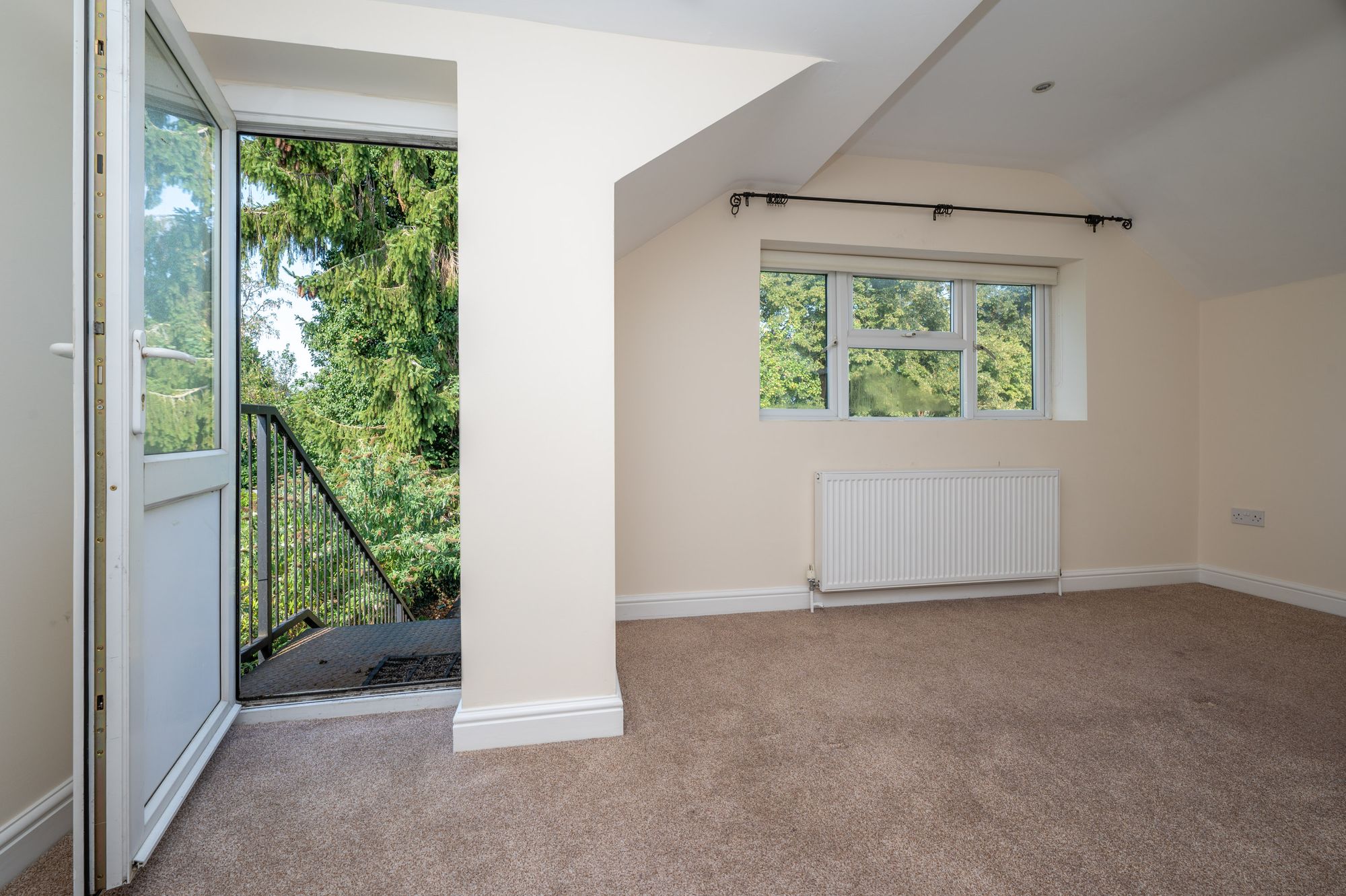 2 bed apartment for sale in Evesham Place, Stratford-Upon-Avon, CV37  - Property Image 8