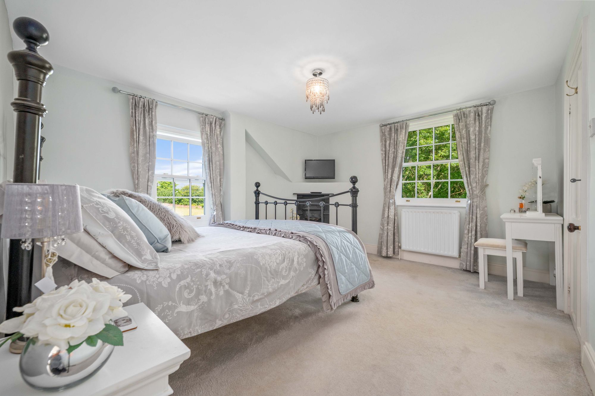 4 bed detached house for sale in Church Lane, Bearley, CV37 10
