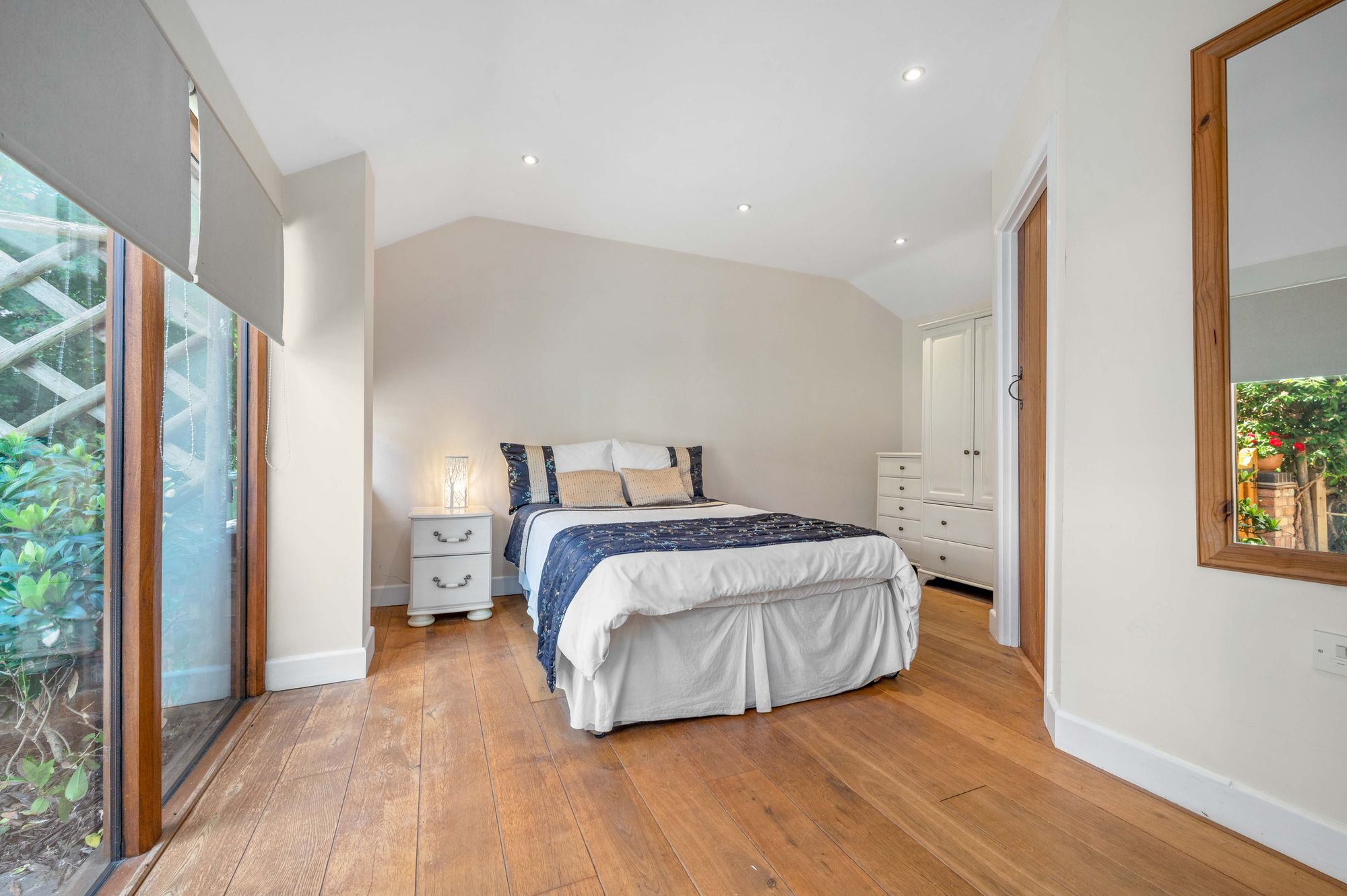 4 bed detached house for sale in Church Lane, Bearley, CV37 22