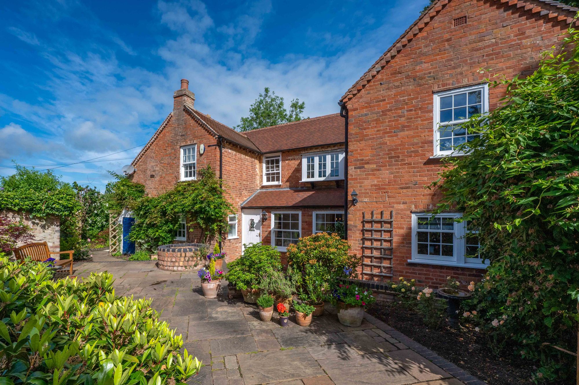 4 bed detached house for sale in Church Lane, Bearley, CV37 26