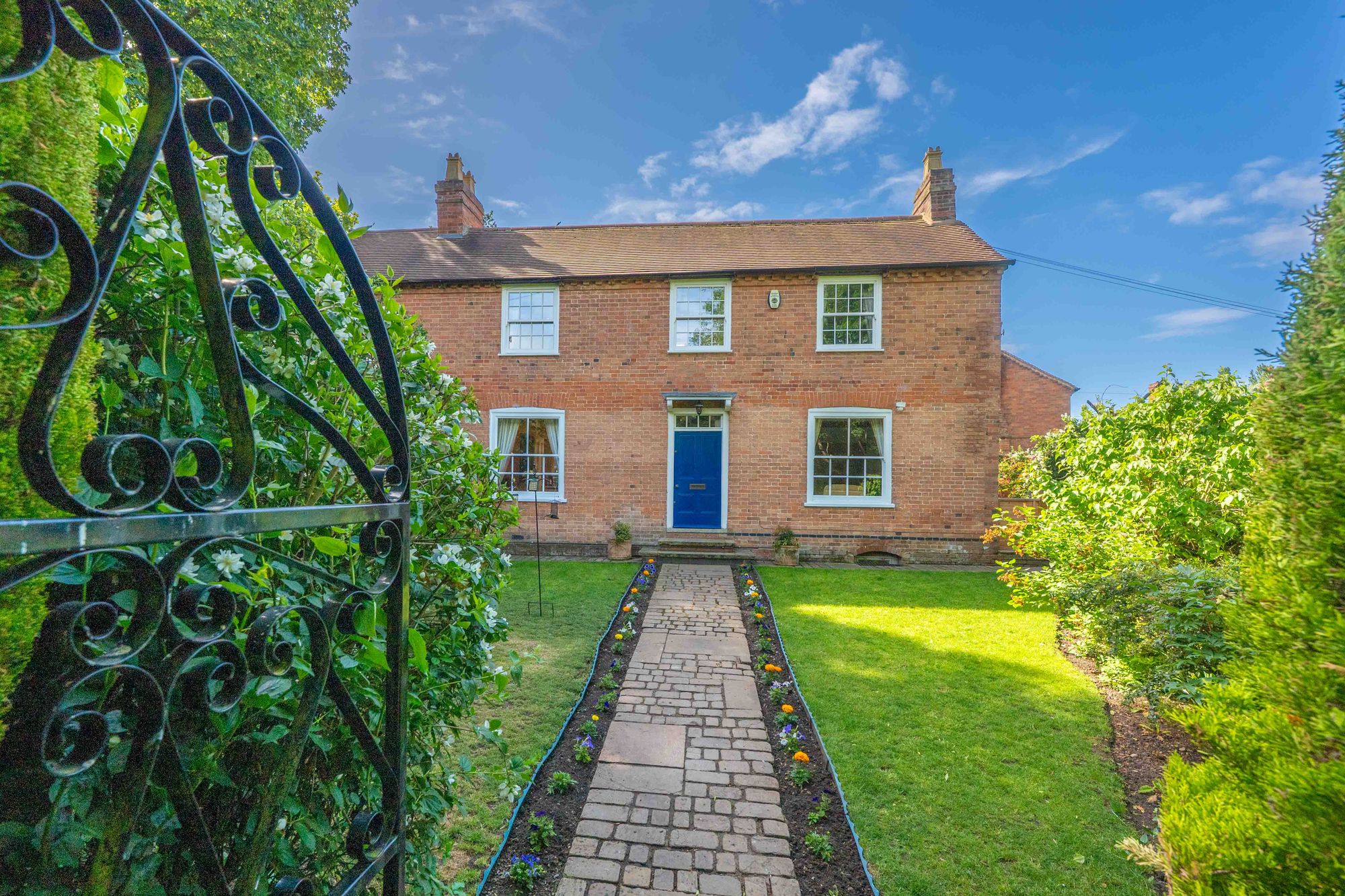 4 bed detached house for sale in Church Lane, Bearley, CV37