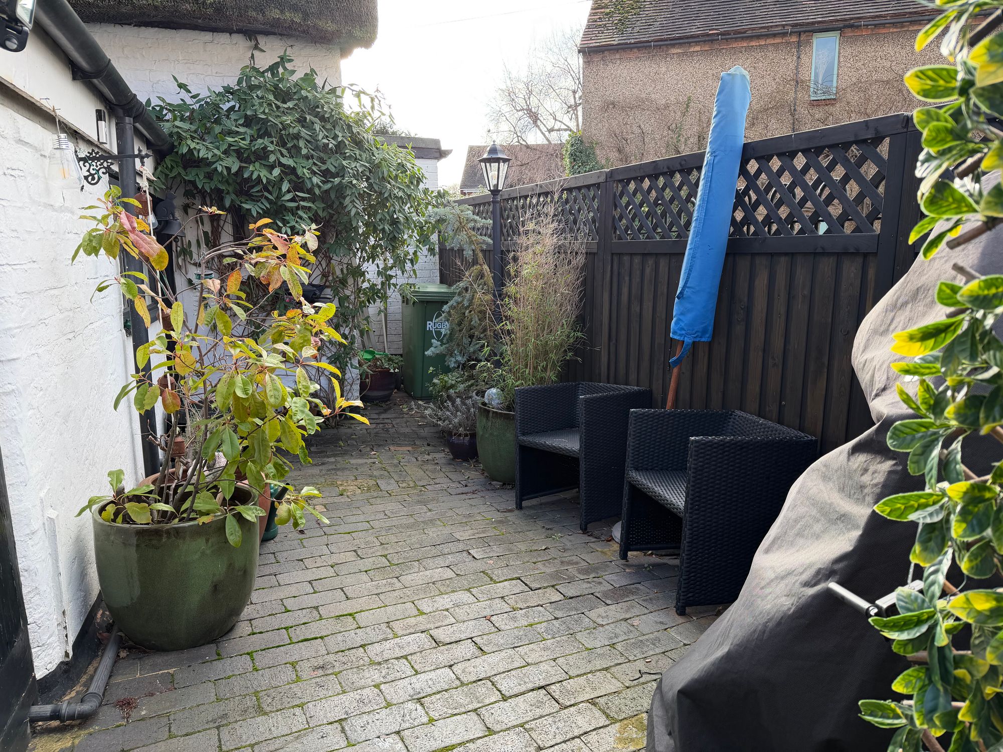 2 bed mid-terraced house for sale in Oxford Road, Marton, CV23 14