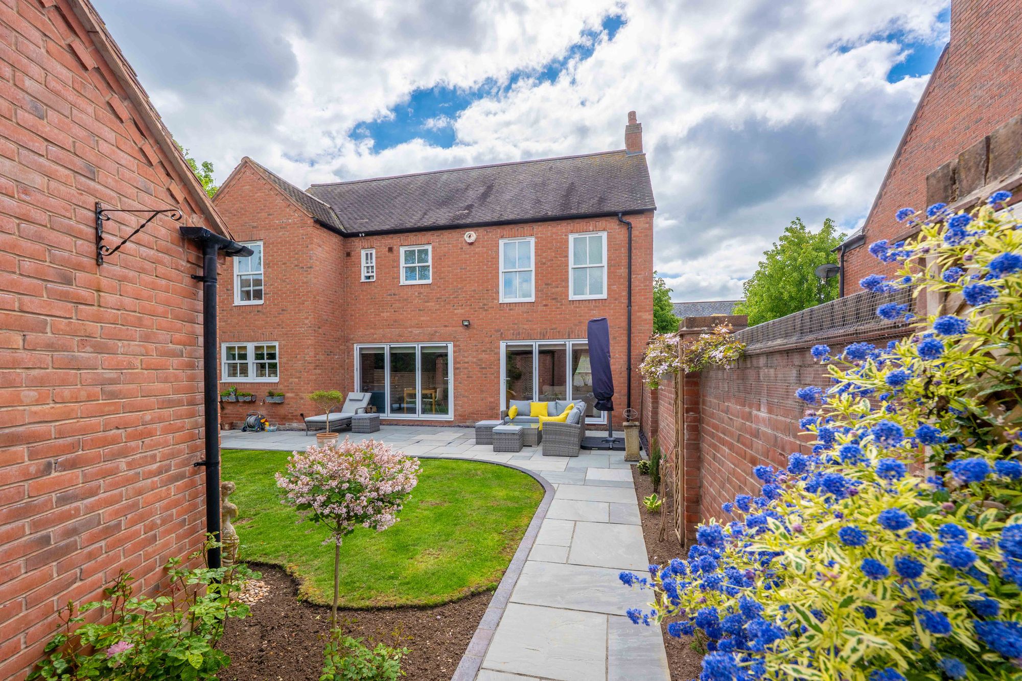 4 bed detached house for sale in St. Peters Way, Stratford-Upon-Avon, CV37 28
