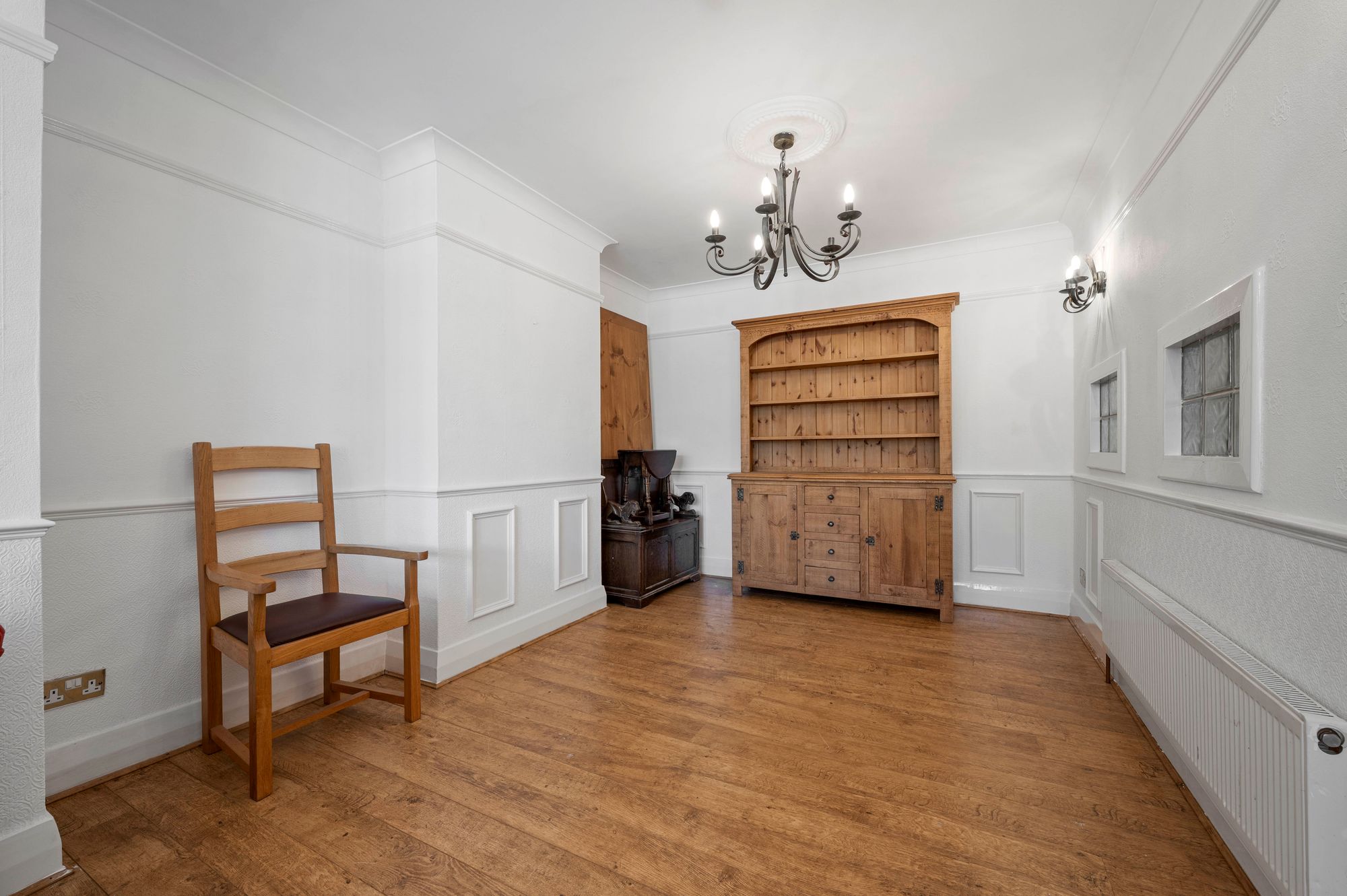 4 bed semi-detached house for sale in Hathaway Lane, Stratford-Upon-Avon, CV37  - Property Image 8