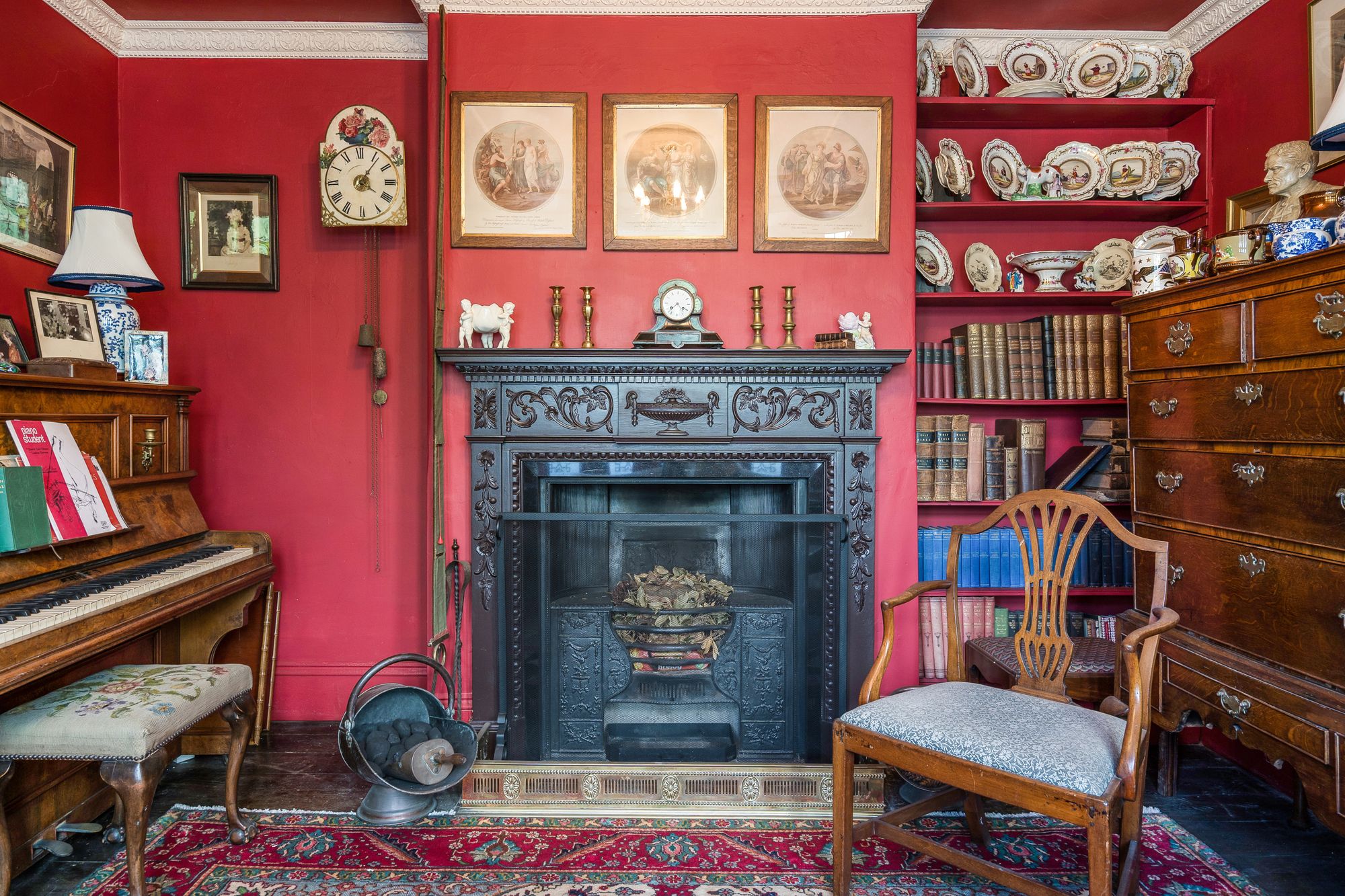 4 bed mid-terraced house for sale in Chestnut Walk, Stratford-Upon-Avon, CV37 16