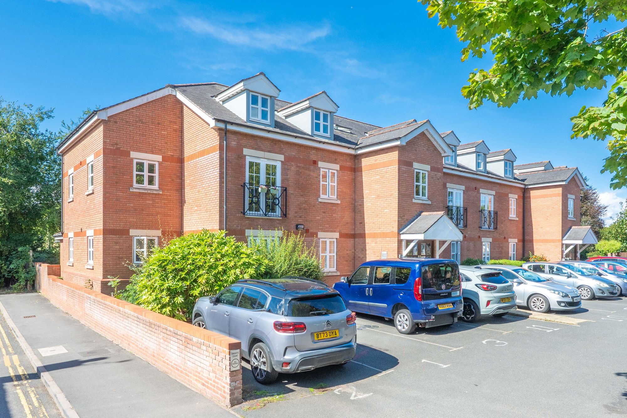 2 bed apartment for sale in Linen Street, Knights Court Linen Street, CV34  - Property Image 12