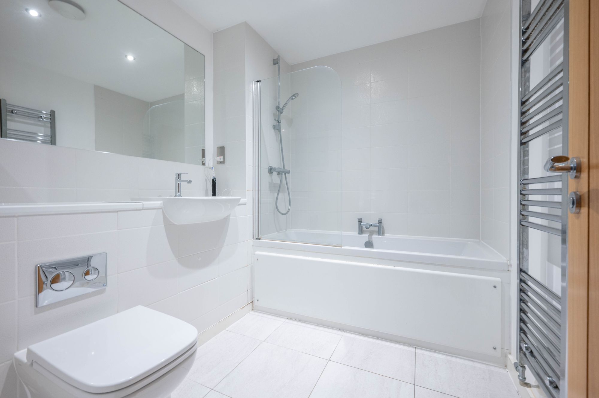 2 bed mid-terraced house for sale in Stephenson Row, Stratford-Upon-Avon, CV37  - Property Image 10