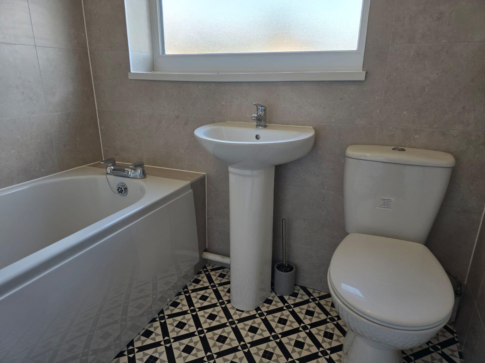 3 bed semi-detached house for sale in Alexandra Road, Leamington Spa, CV31  - Property Image 14