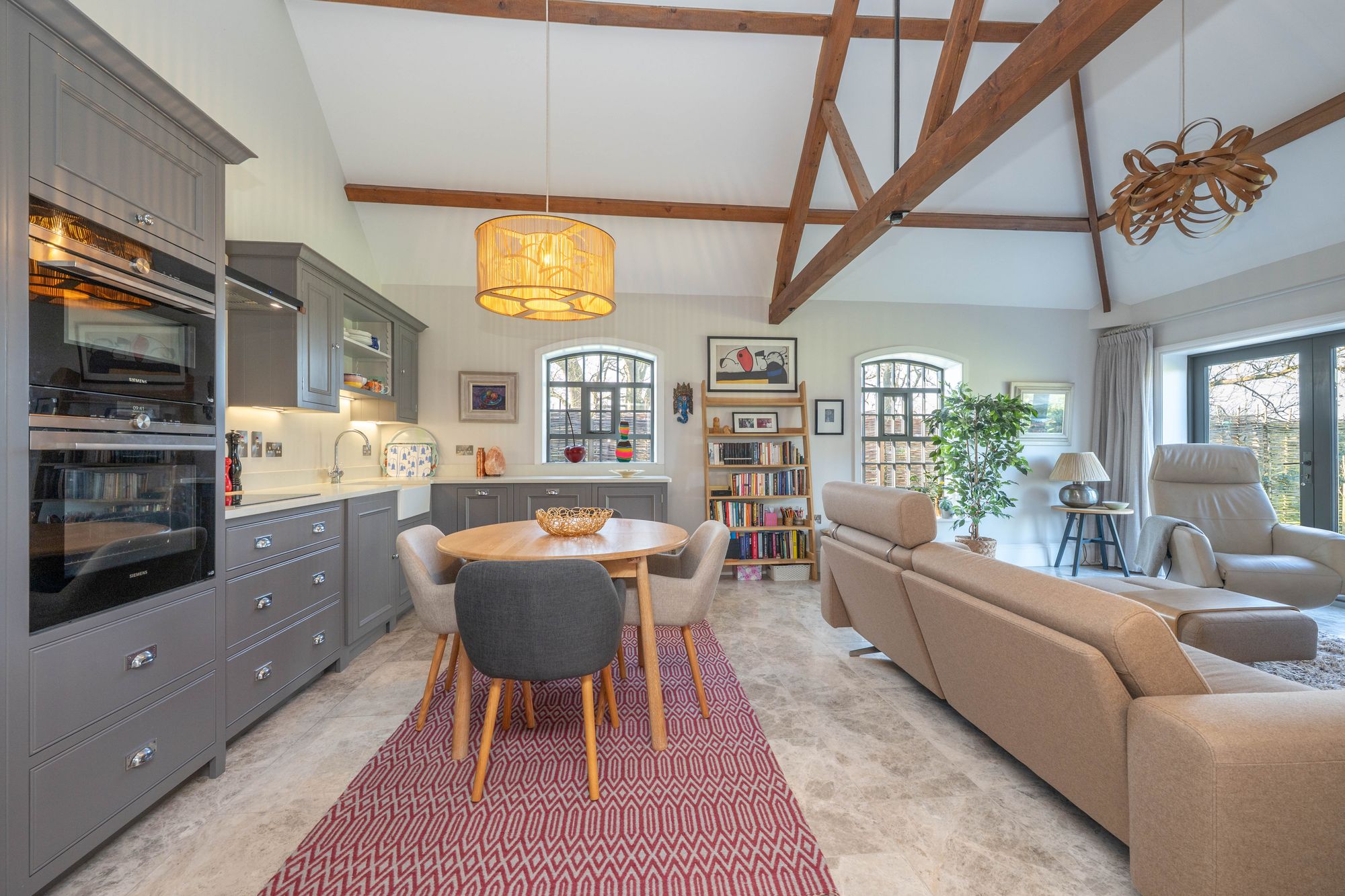 2 bed barn conversion for sale in Stratford Road, Wellesbourne, CV35 1