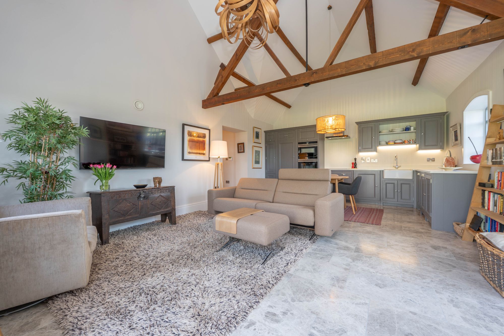 2 bed barn conversion for sale in Stratford Road, Wellesbourne, CV35  - Property Image 11