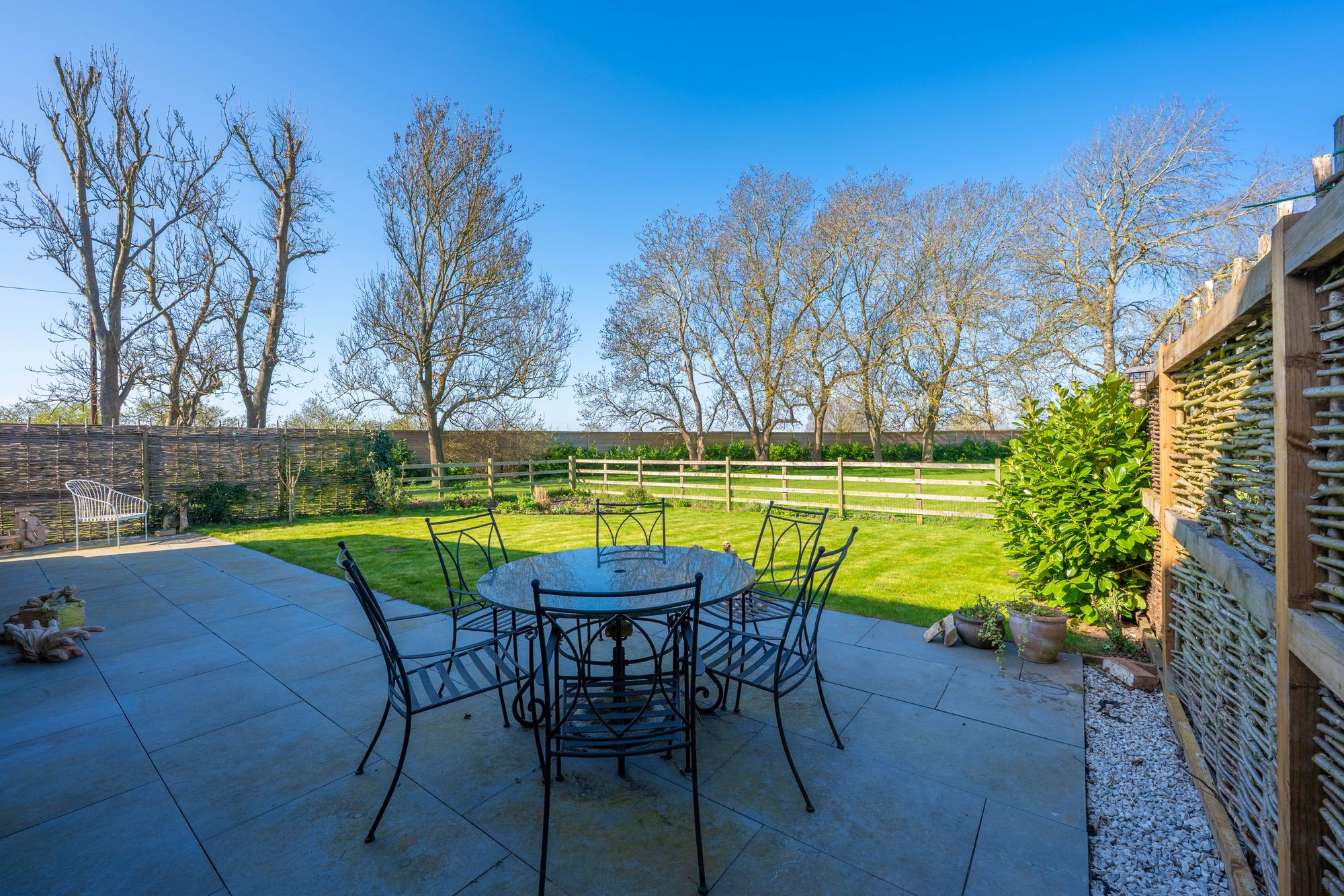 2 bed barn conversion for sale in Stratford Road, Wellesbourne, CV35  - Property Image 4