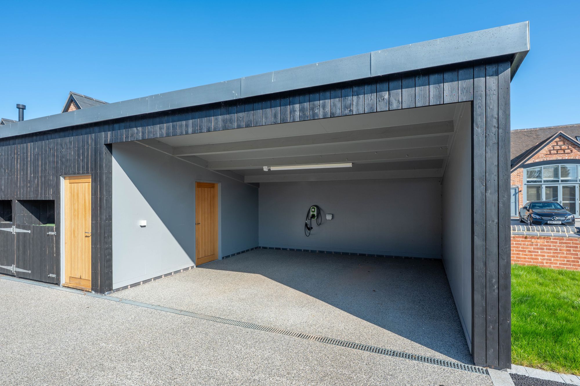 2 bed barn conversion for sale in Stratford Road, Wellesbourne, CV35 20