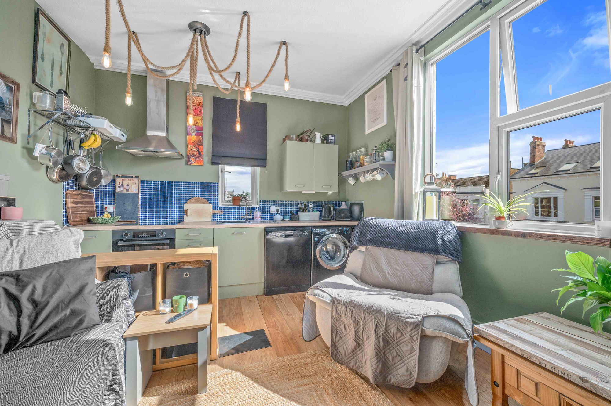 1 bed flat for sale in Russell Terrace, Leamington Spa, CV31 5