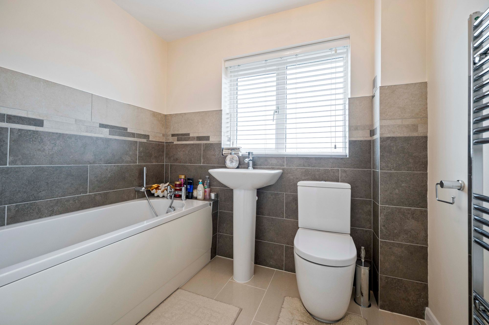 3 bed semi-detached house for sale in Morecroft Drive, Warwick, CV34  - Property Image 11