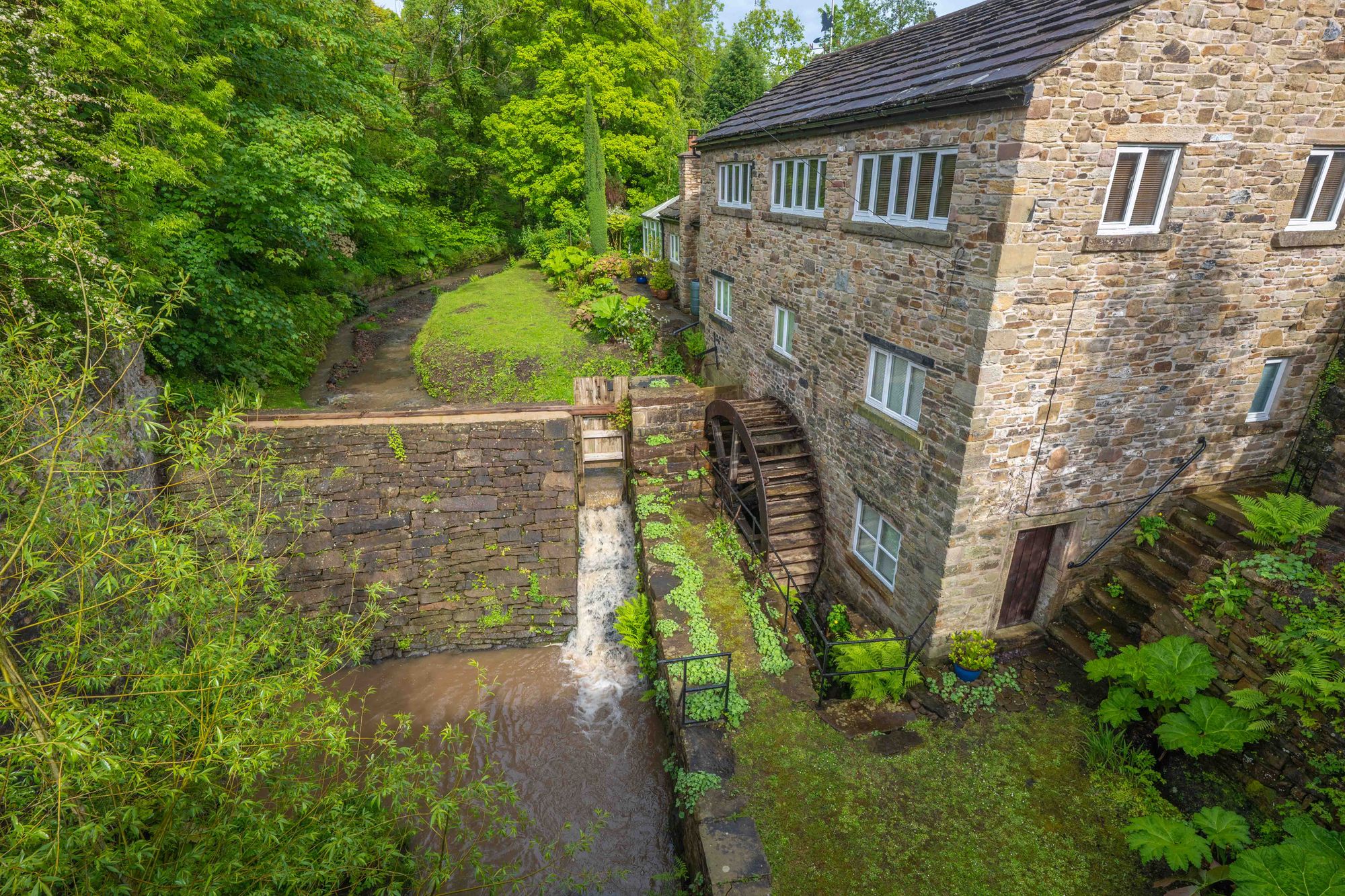 2 bed terraced house for sale in Longhurst Lane, Marple Bridge, SK6 26