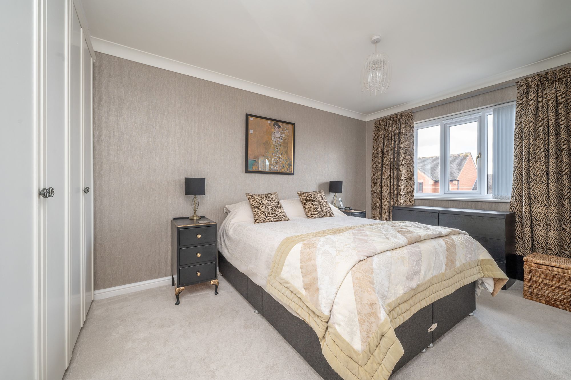 3 bed semi-detached town house for sale in Lock Close, Stratford-Upon-Avon, CV37  - Property Image 11