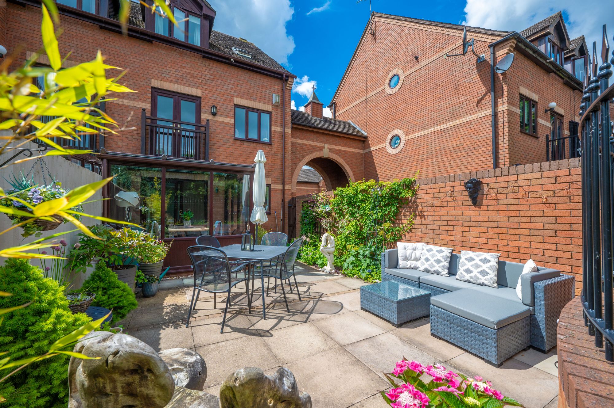 3 bed semi-detached town house for sale in Lock Close, Stratford-Upon-Avon, CV37  - Property Image 20