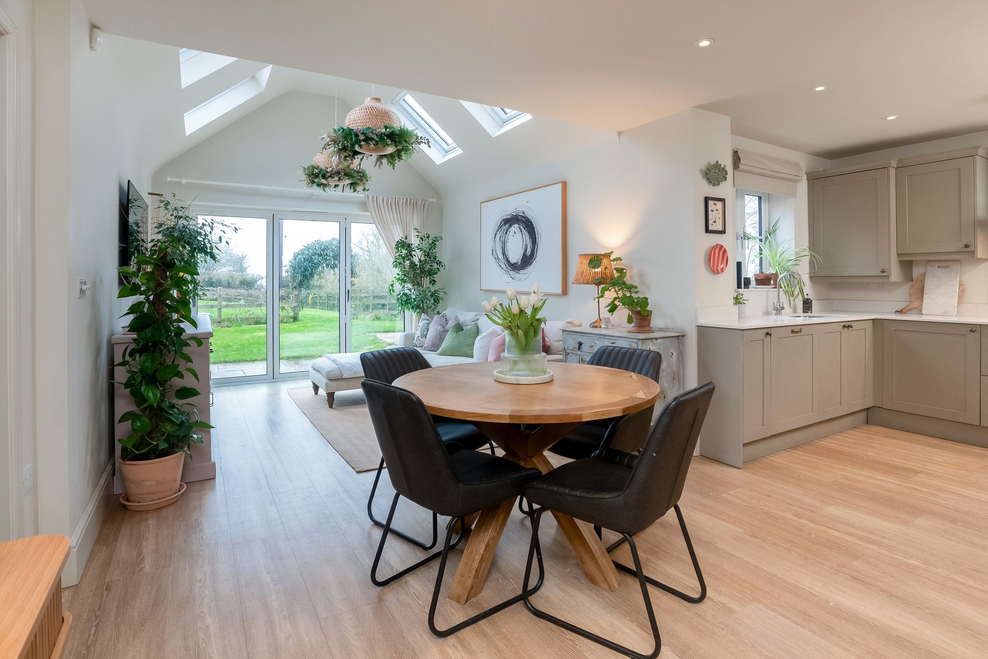 3 bed semi-detached house for sale in Winter Close, Loxley, CV35  - Property Image 3