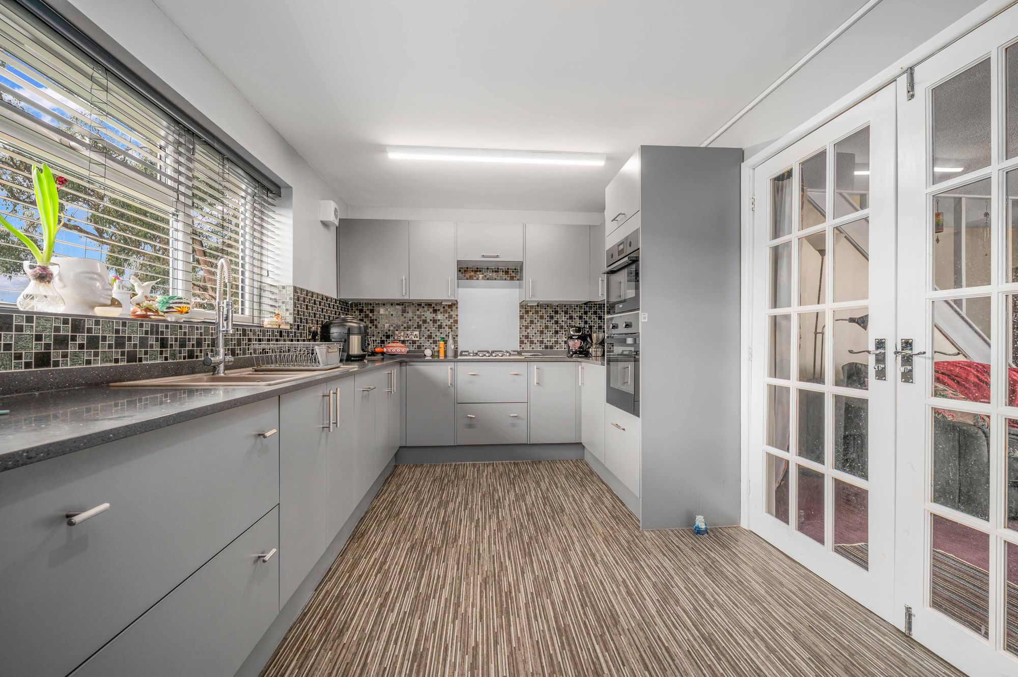 3 bed end of terrace house for sale in Field Close, Warwick, CV34 1