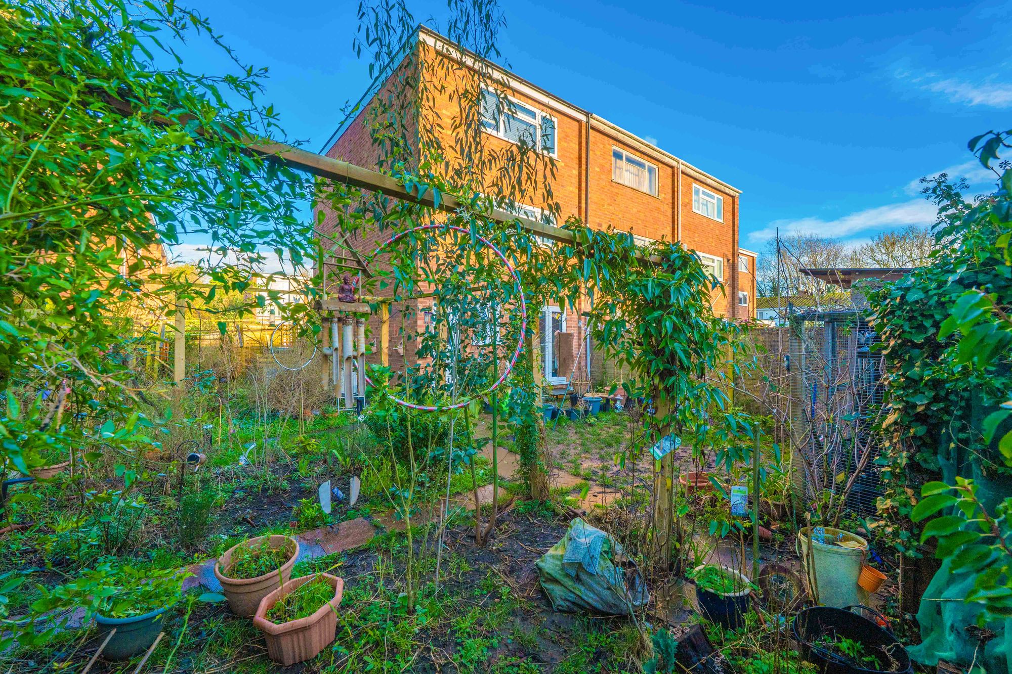 3 bed end of terrace house for sale in Field Close, Warwick, CV34 5