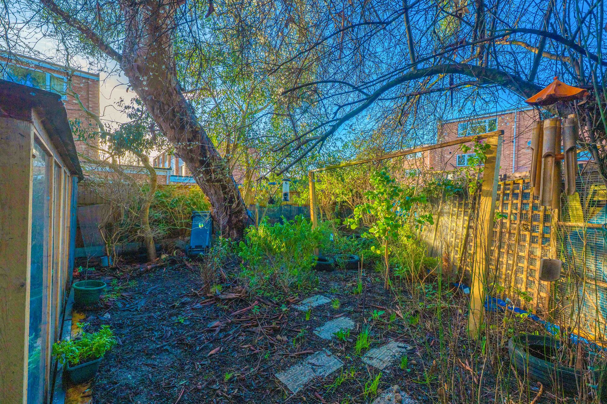 3 bed end of terrace house for sale in Field Close, Warwick, CV34 13