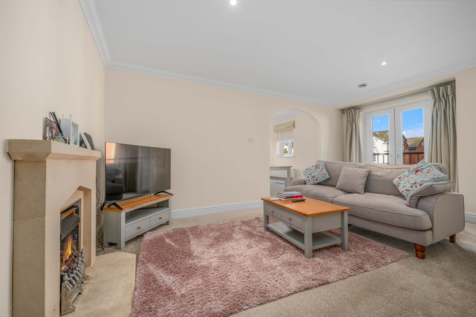 2 bed apartment for sale in Warwick Road, Stratford-Upon-Avon, CV37  - Property Image 2