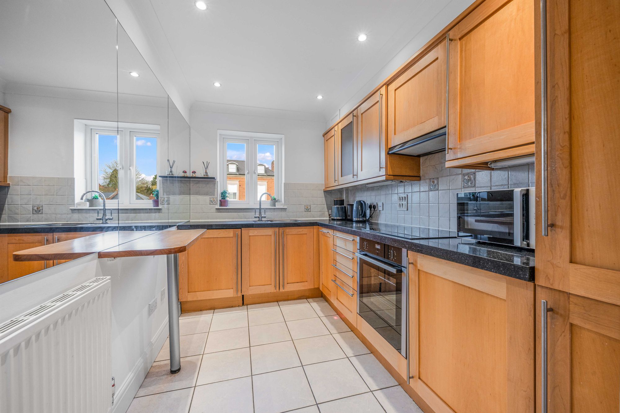 2 bed apartment for sale in Warwick Road, Stratford-Upon-Avon, CV37 3