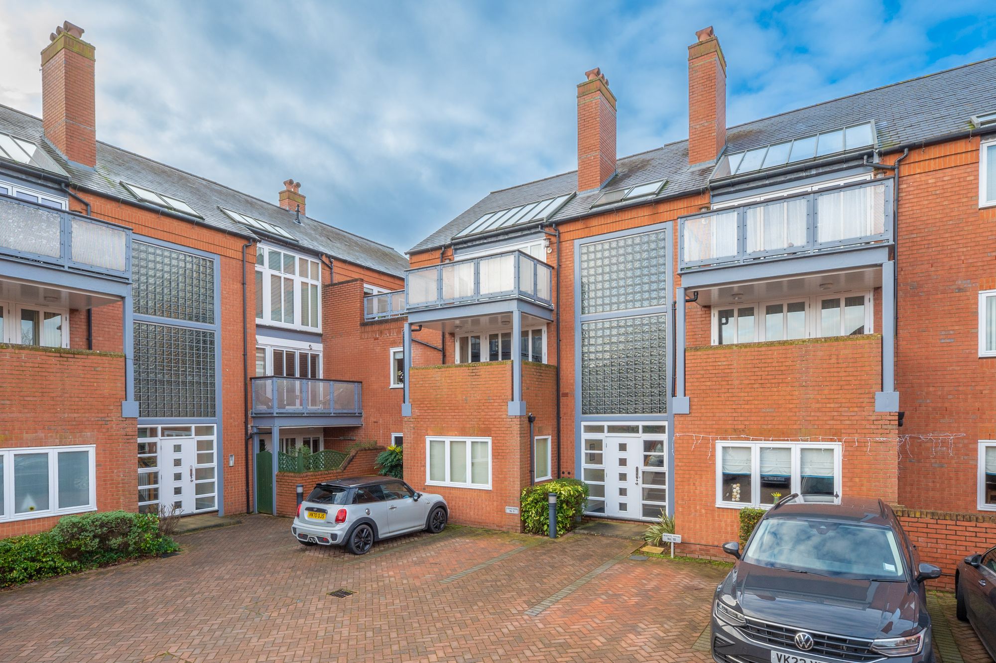 2 bed apartment for sale in Mansell Street, Stratford-Upon-Avon, CV37