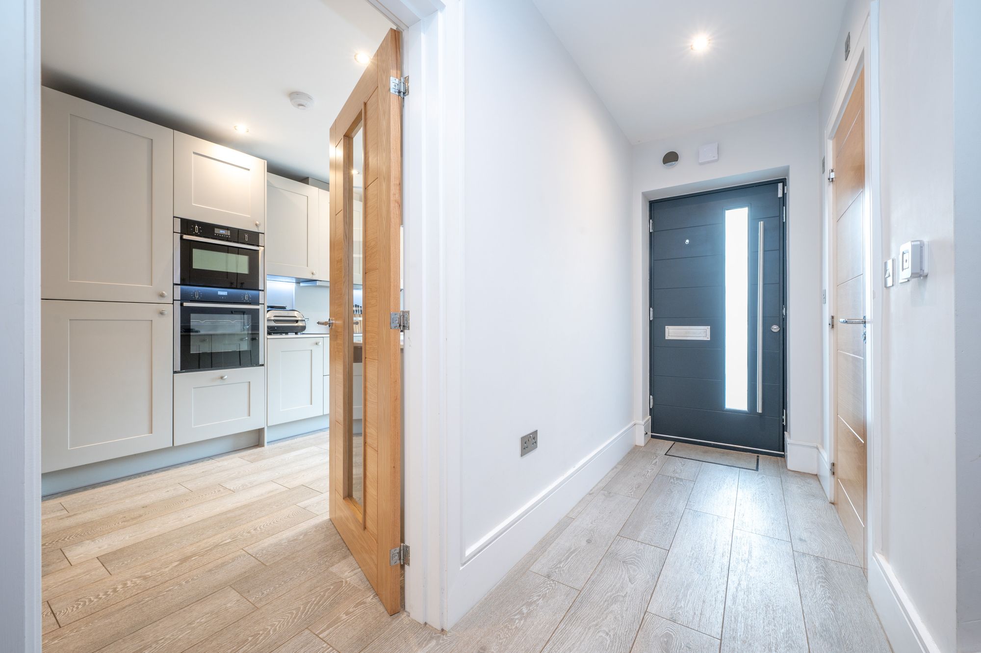 3 bed semi-detached house for sale in Moles End, Stratford-Upon-Avon, CV37  - Property Image 16