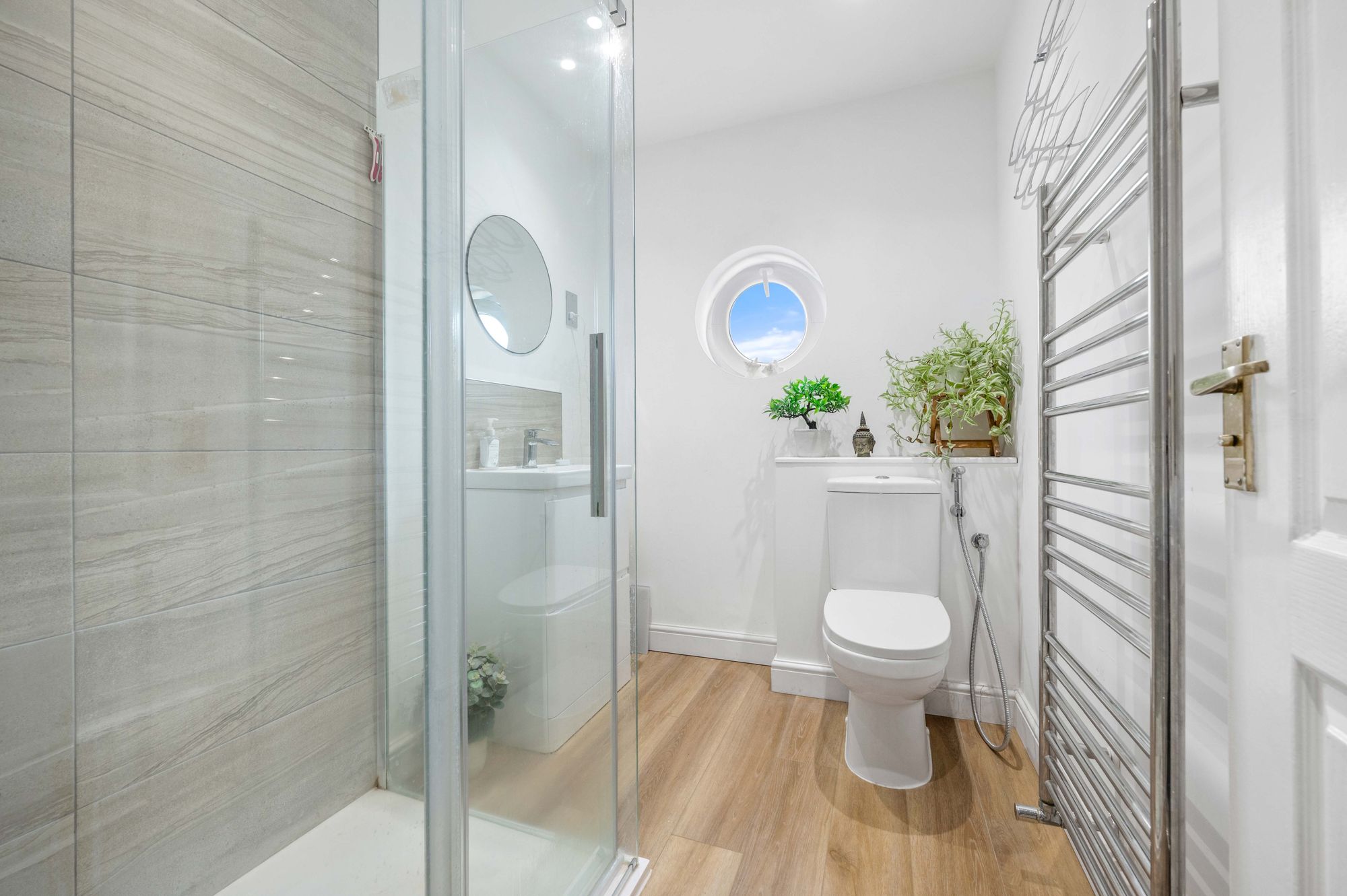 4 bed for sale in Lock Close, Stratford-Upon-Avon, CV37  - Property Image 12