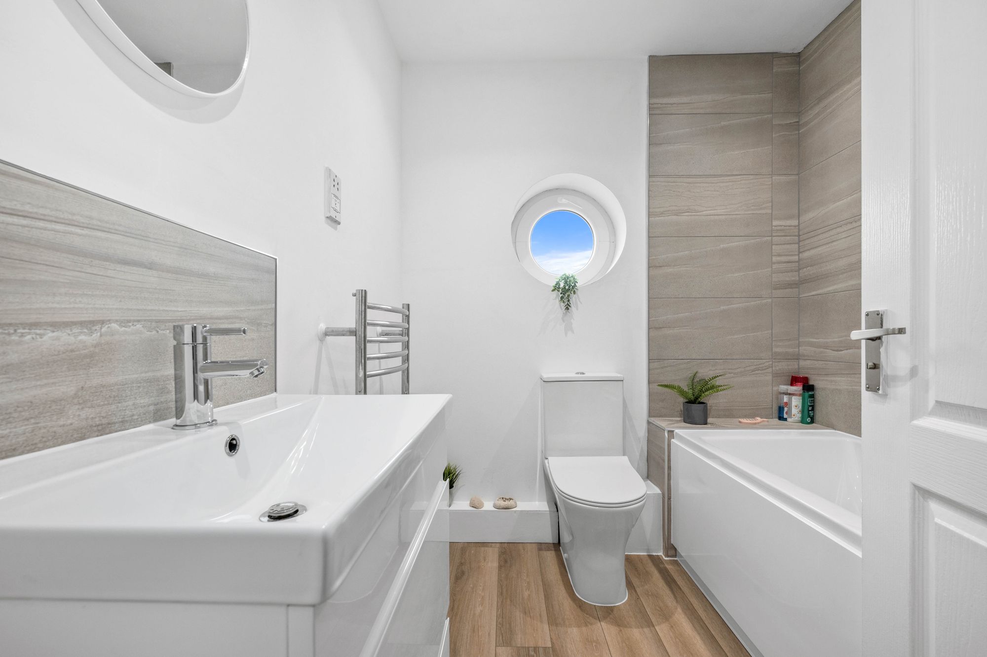 4 bed for sale in Lock Close, Stratford-Upon-Avon, CV37  - Property Image 17