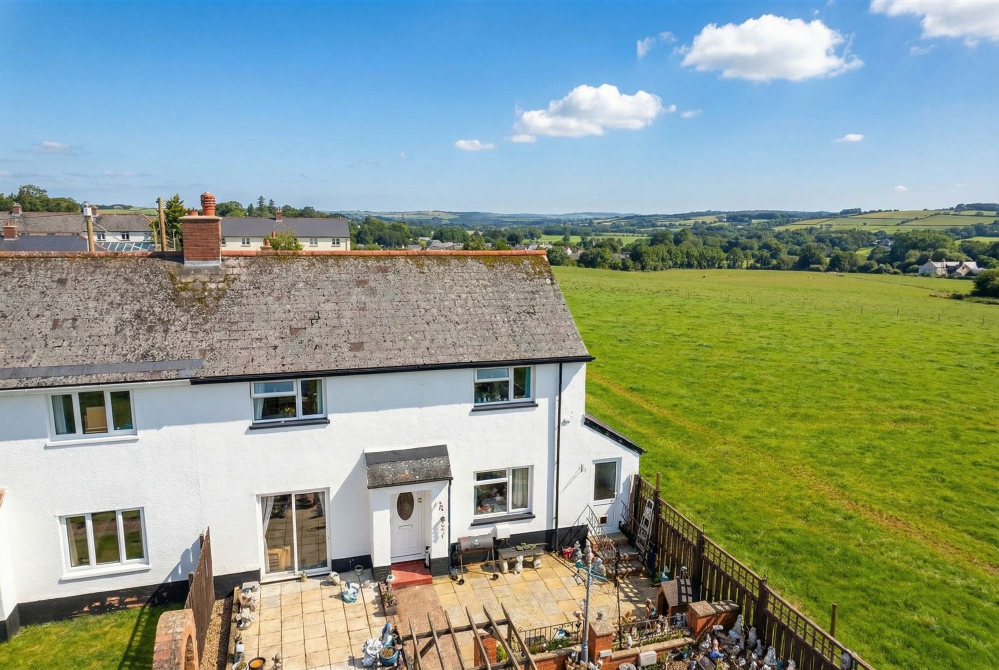 Tytheing Close, Newton St. Cyres, EX5