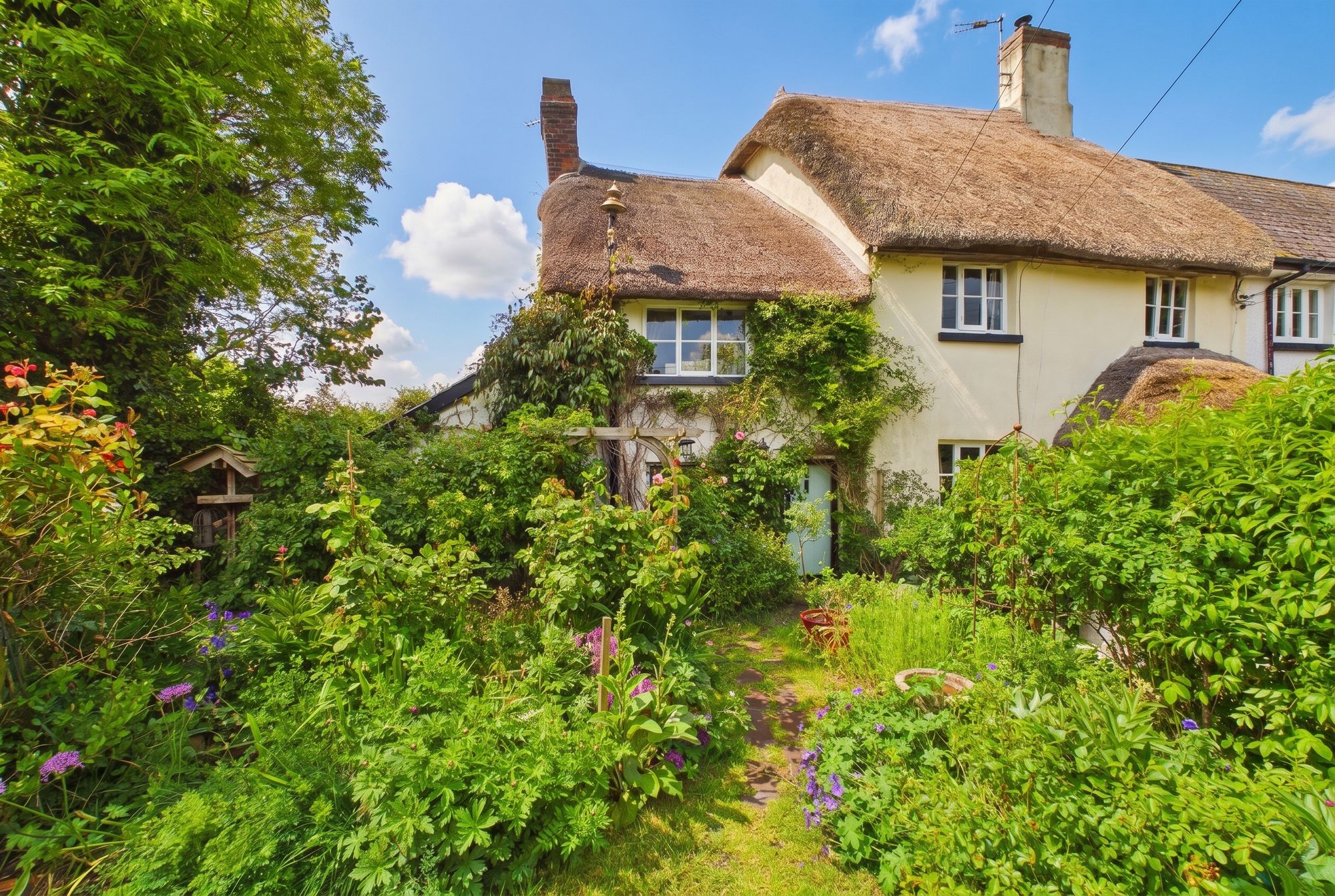 2 bed cottage for sale in Wood Lane, Morchard Bishop, EX17 | Helmores