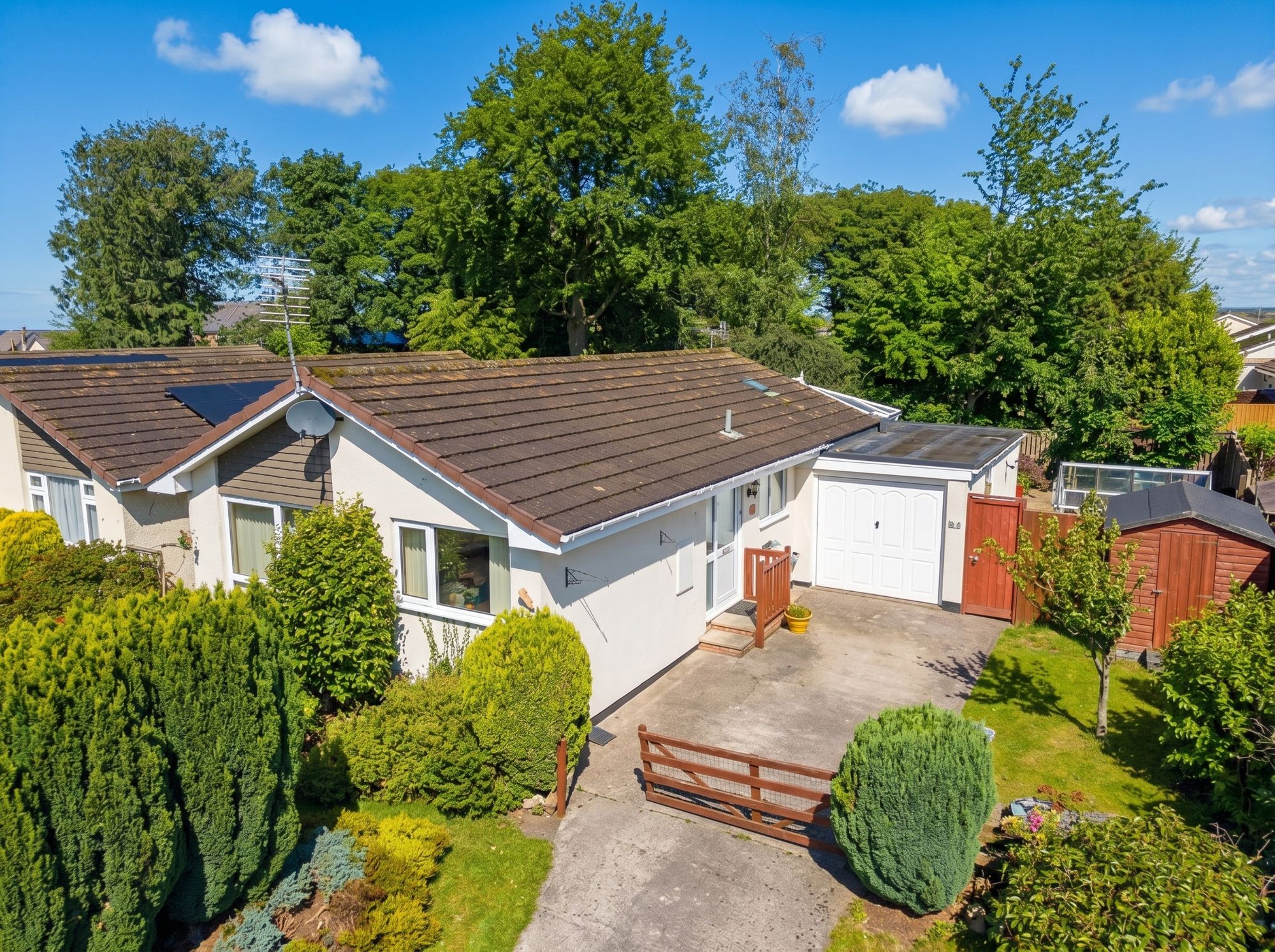 Apple Tree Close