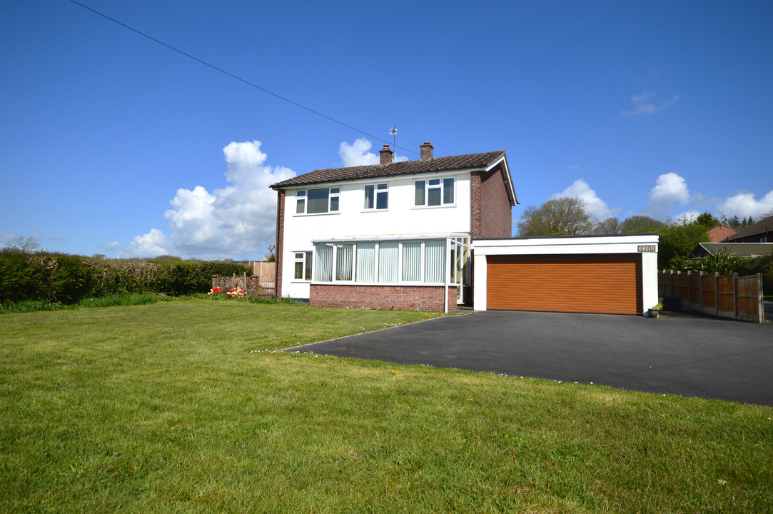 4 Bed Detached House For Sale In Calvi, Shobdon, Leominster, (Ref: 696600), Herefordshire, HR6 9NN