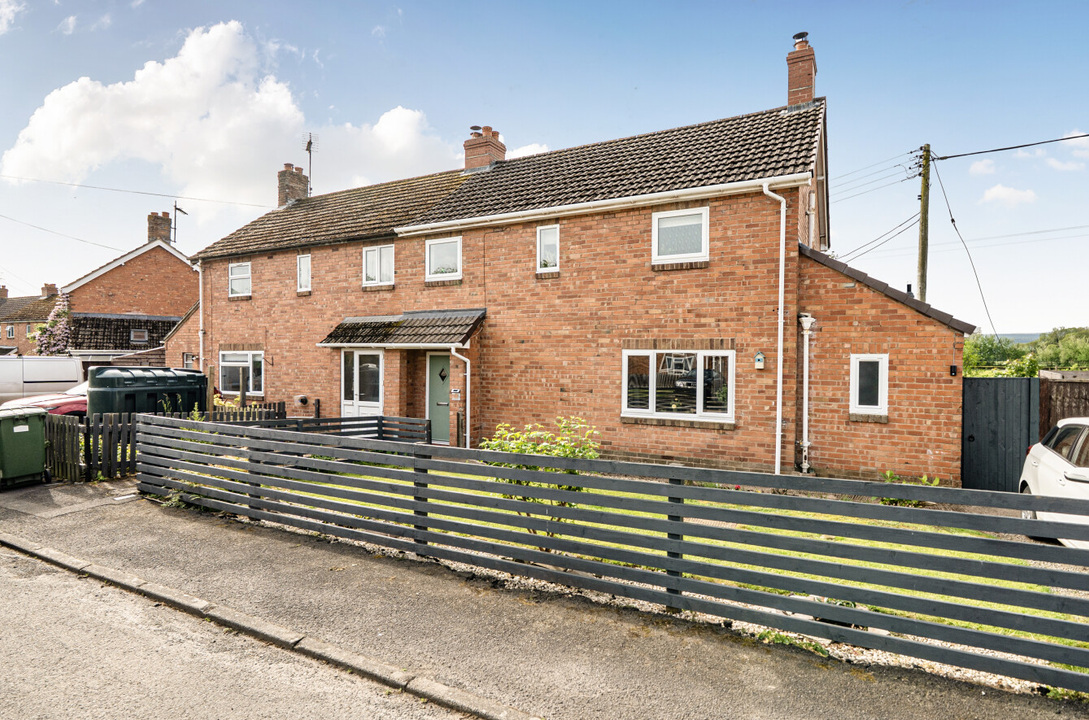 3 Bed Semi-Detached House For Sale In Canonford Avenue, Eardisley, Hereford, Herefordshire (Ref: 715806)