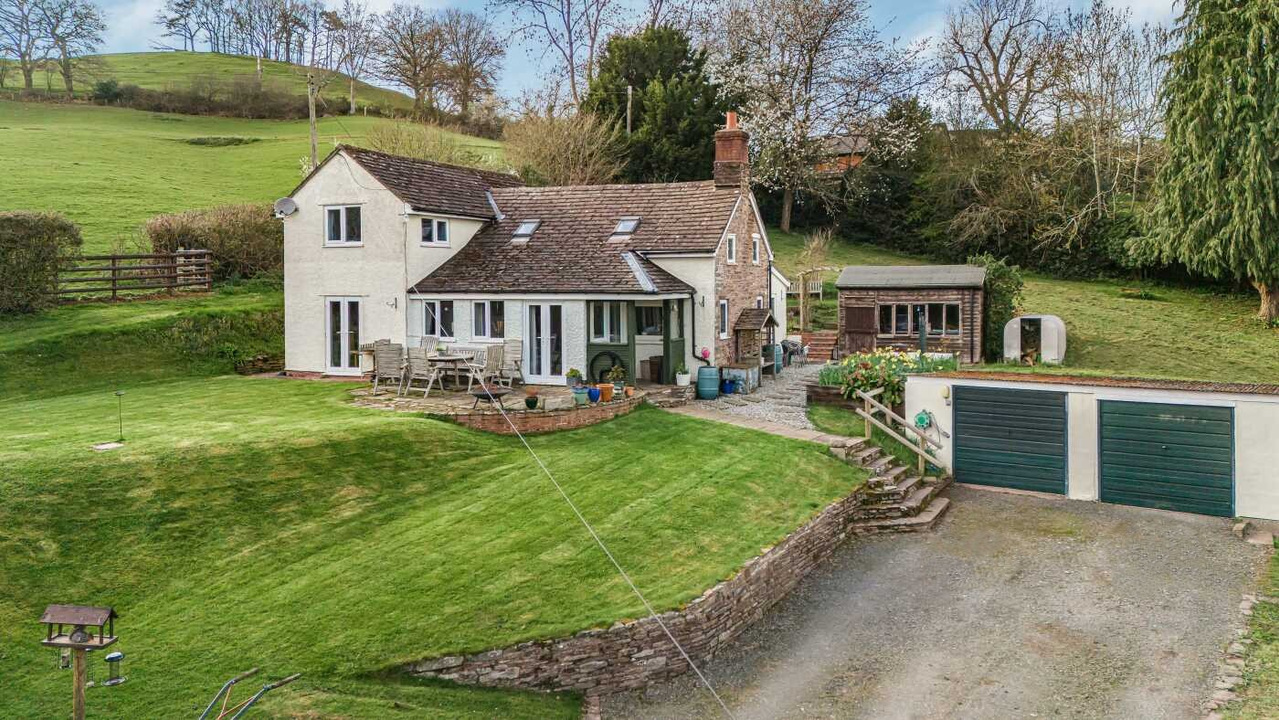 4 Bed Detached House For Sale In Bronllys Cottage With Approx. 4.5 Acres, Bredwardine, Herefordshie (Ref: 649053)
