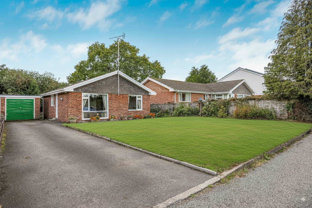 3 Bed Detached Bungalow For Sale In Springfield, Pencombe, Bromyard, Herefordshire (Ref: 676572)