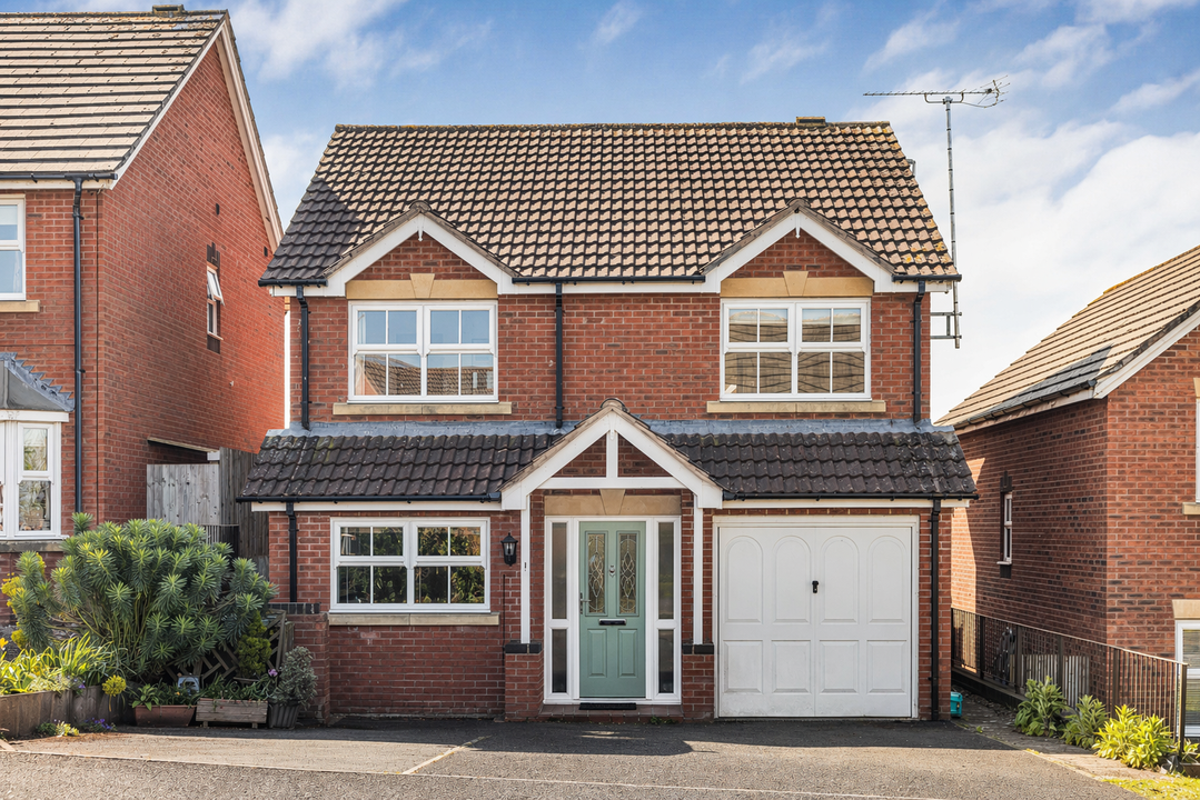 4 Bed Detached House For Sale In Godiva Road, Leominster, Herefordshire, (Ref: 713052), HR6 8UQ