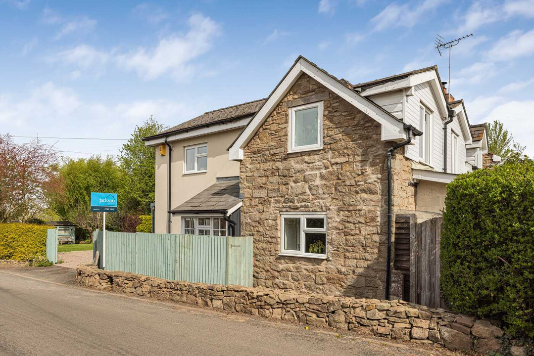 4 Bed Detached House For Sale In Cross Keys, Hereford (Ref: 711067)