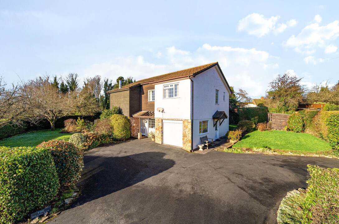4 Bed Detached House For Sale In Orchard Lane, Leominster, Herefordshire (Ref: 625838)