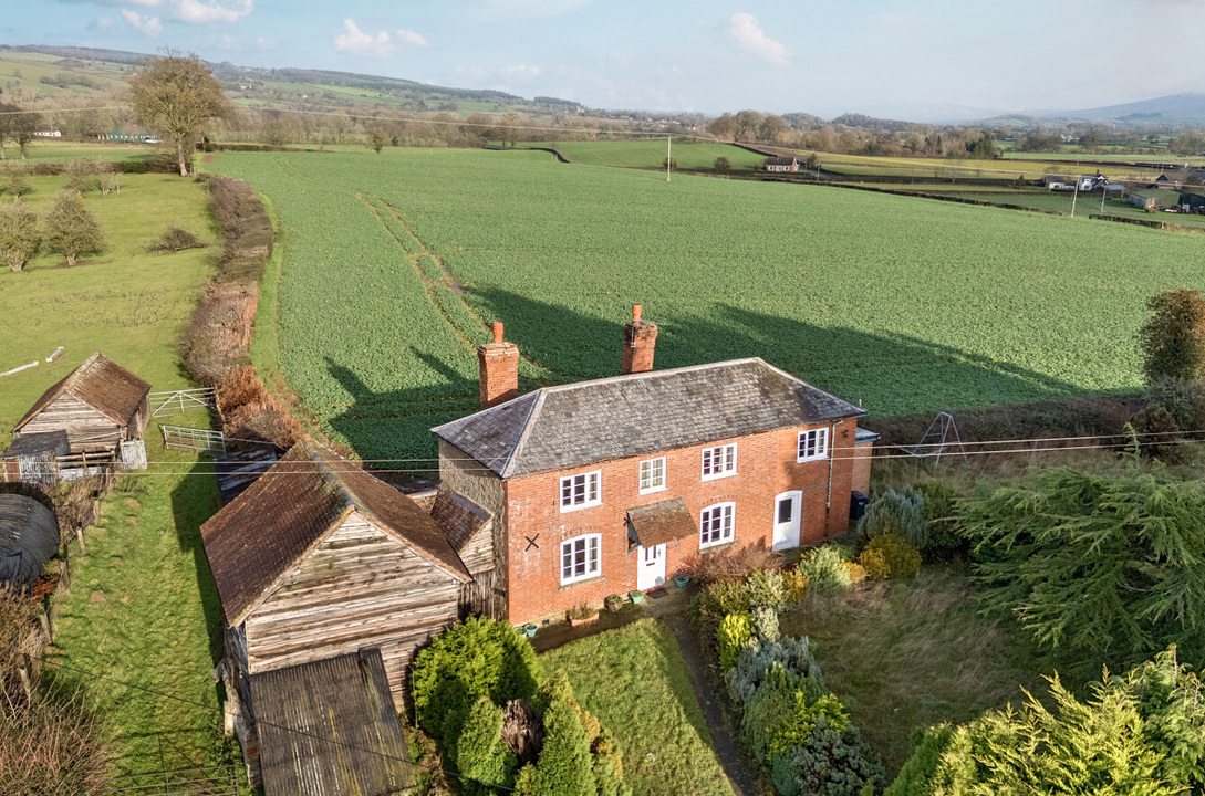 3 Bed Detached House For Sale In Tower Hill, Orleton, Leominster, (Ref: 690664), SY8 4JB
