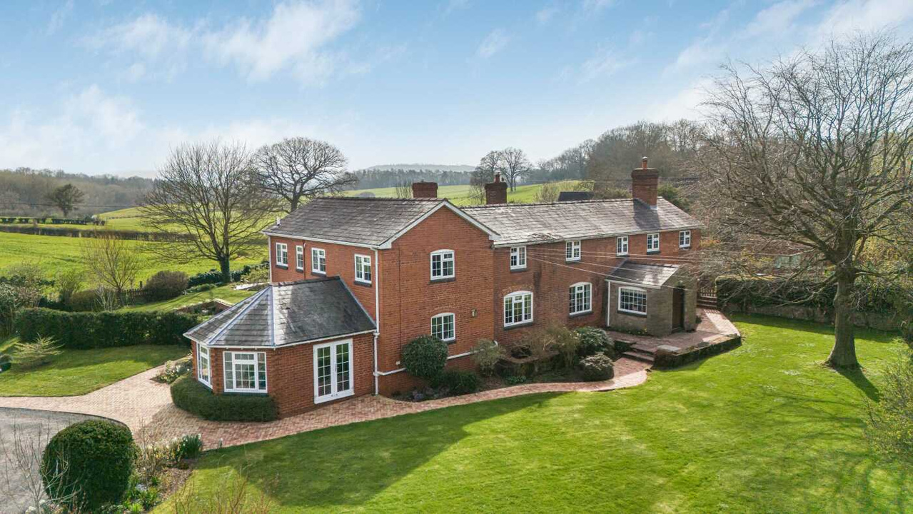Bache Farmhouse & Wheelhouse Cottage, Ocle Pychard, Herefordshire