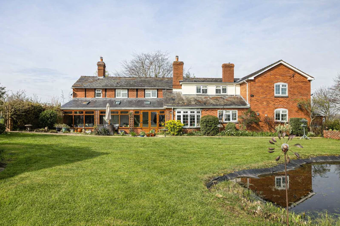 5 Bed Detached House For Sale In Bache Farmhouse & Wheelhouse Cottage, Ocle Pychard, Herefordshire (Ref: 707563)