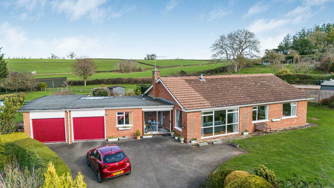 3 Bed Detached Bungalow For Sale In Bungalow And Large Garden, Lugwardine, Hereford (Ref: 701896)