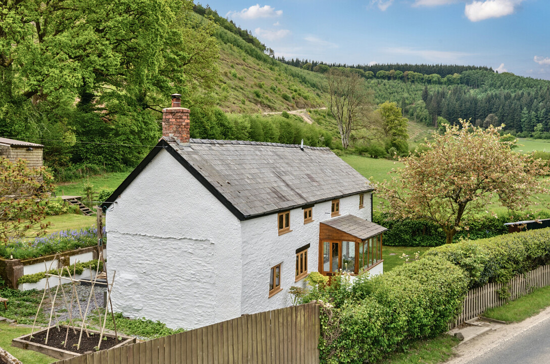 3 Bed Cottage For Sale In Tibberton Cottage, Coombes Moor, Presteigne, (Ref: 652076), Powys, LD8 2HY