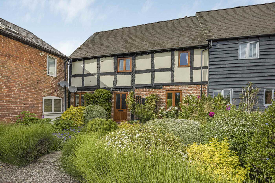 3 Bed Barn Conversion For Sale In Little Burlton, Burghill, Hereford, Herefordshire (Ref: 660660)